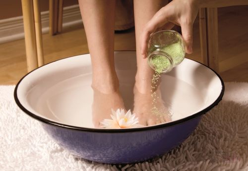 Солевая ванночка для ног